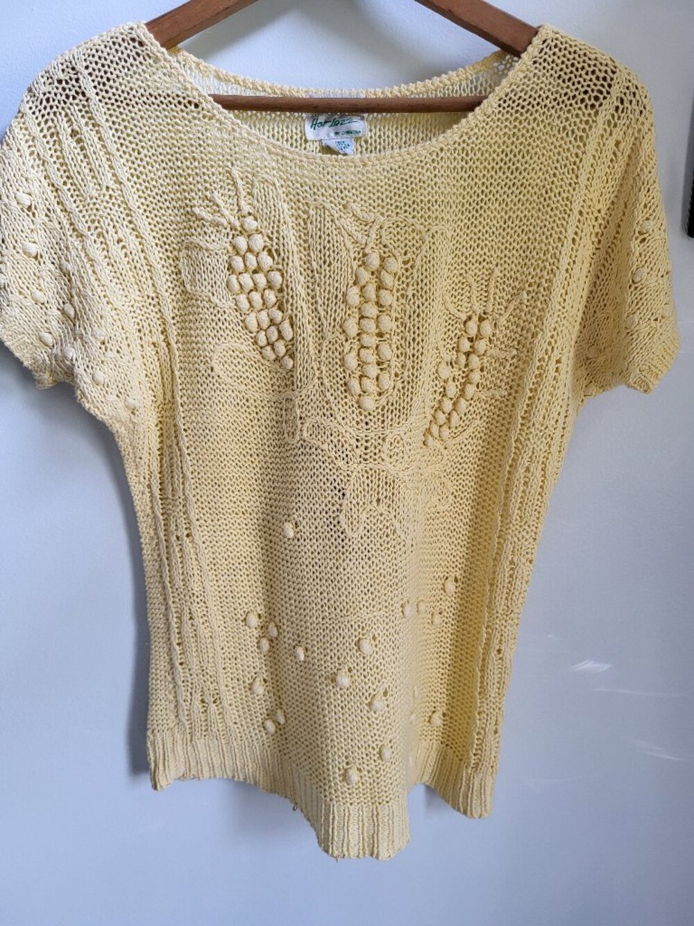Vintage Short Sleeve Sweater from Hot Jazz by Christina – Women’s Size Med